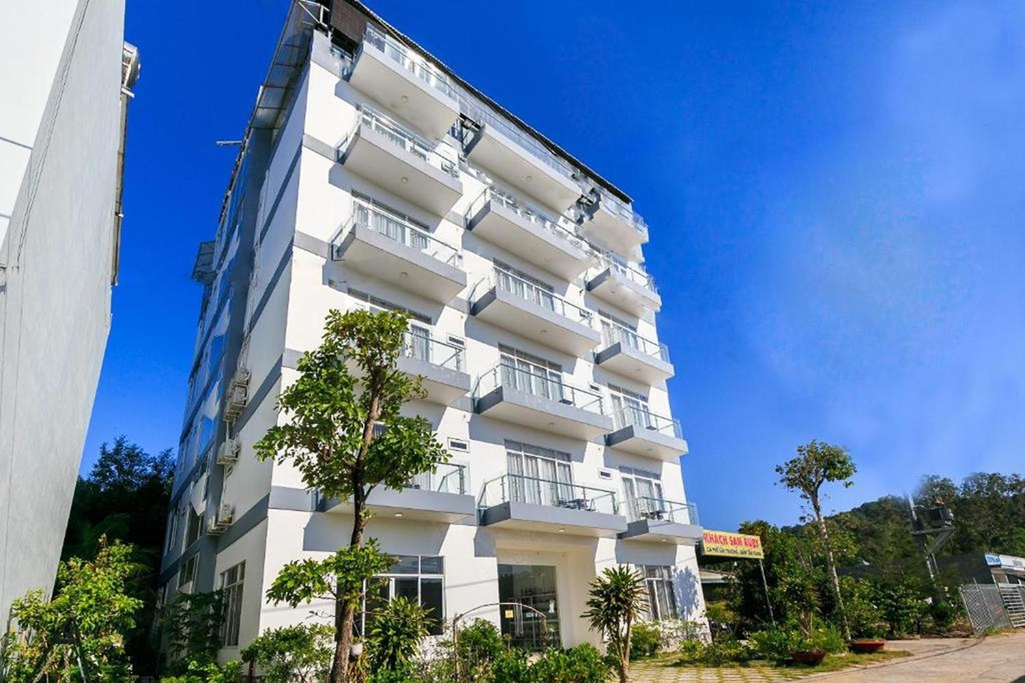 Ruby Hotel Phu Quoc Exteriör bild